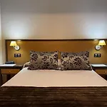 Arenteiro Apartahotel O Carballiño