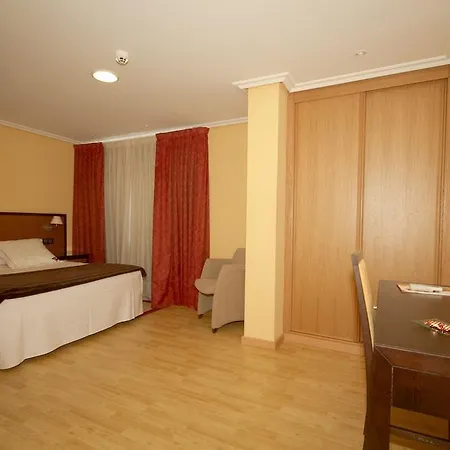 Hotel apartamentowy Arenteiro