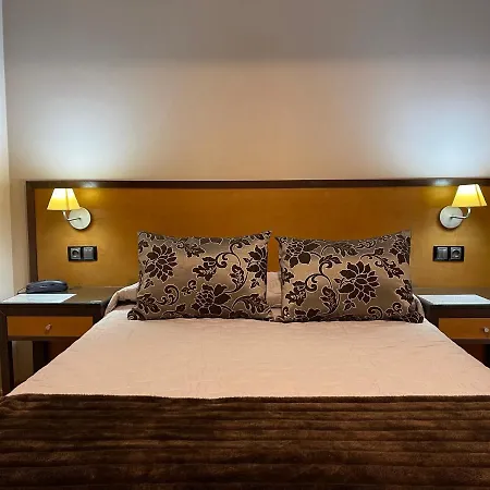 Arenteiro 3* Carballino