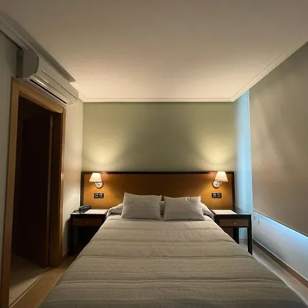 Arenteiro 3* Carballino
