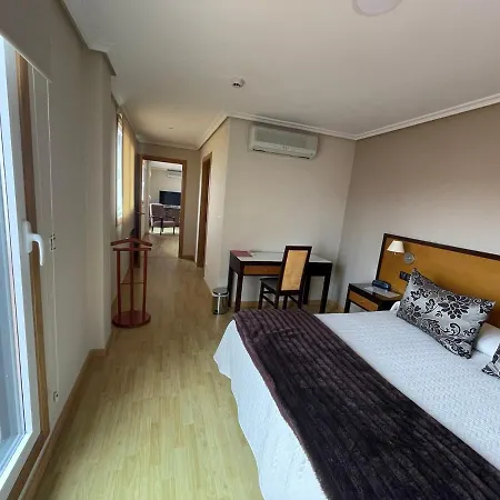 Ξενοδοχείο με διαμερίσματα Arenteiro