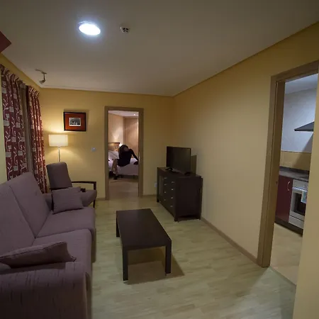 Arenteiro Hotel apartamentowy O Carballiño
