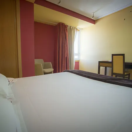 Arenteiro Aparthotel Carballino