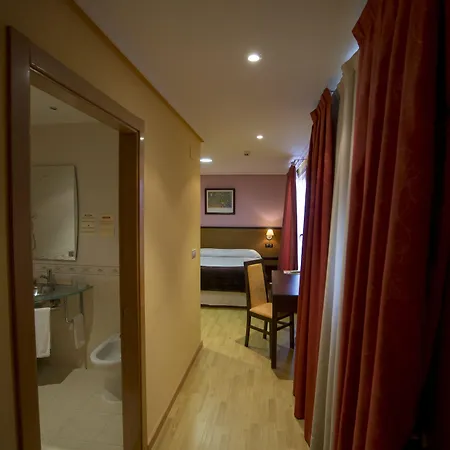 Apart-hotel Arenteiro Carballino