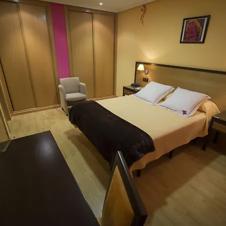 Arenteiro 3* Carballino