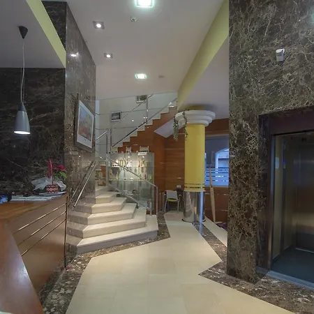 Arenteiro Hotel apartamentowy 3*