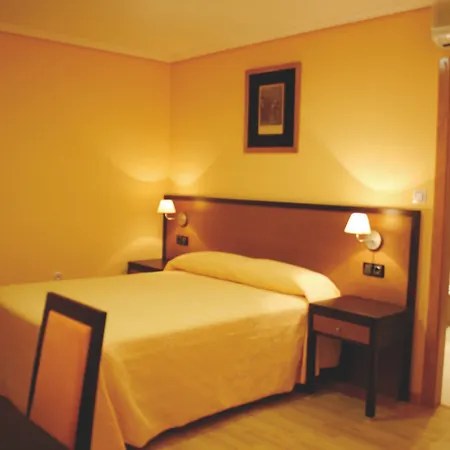 Arenteiro Hotel apartamentowy O Carballiño