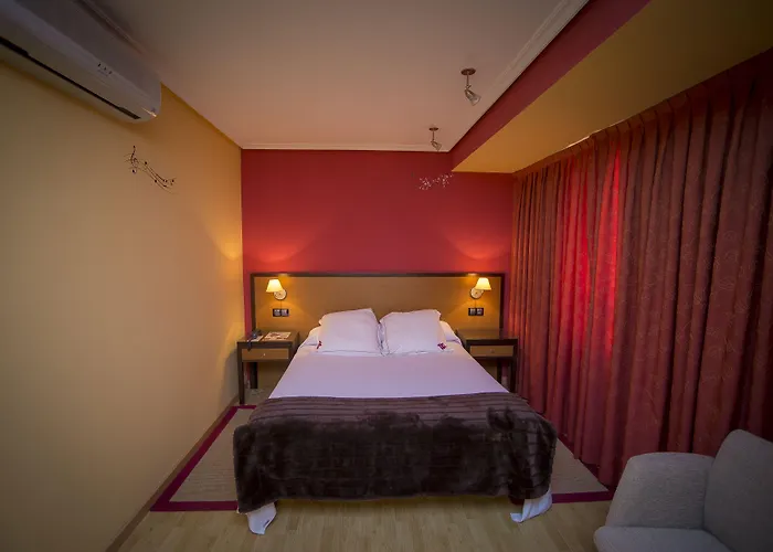 Aparthotel Arenteiro 3*